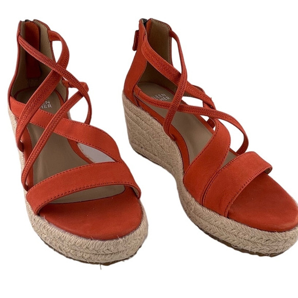 Eileen Fisher Sola Tumbled Nubuck Red Leather Back Zip Sandals Size 6.5 m - Picture 1 of 6